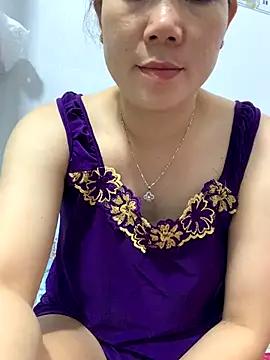 Baby-bigtits online show from 19, 9, 2025