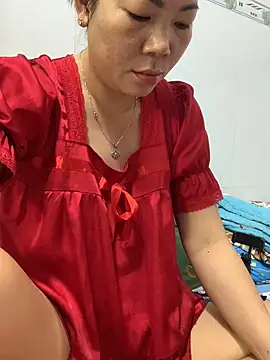 Baby-bigtits online show from 20, 9, 2025