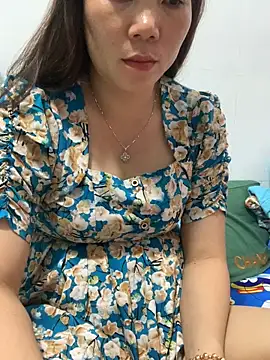 Baby-bigtits online show from 26, 9, 2025