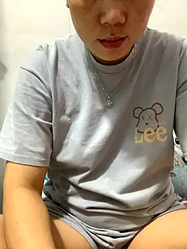 Baby-bigtits online show from 19, 11, 2025