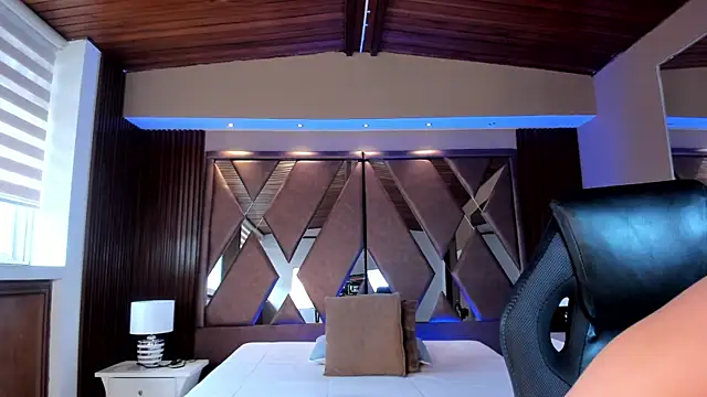 IsabellaaJoness online show from 4, 3, 2025