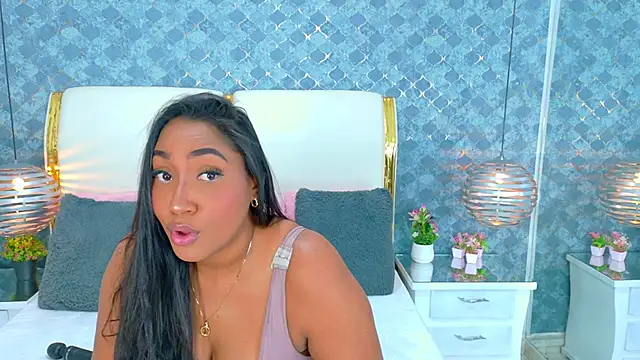 NaiomyLanes online show from 25, 3, 2026