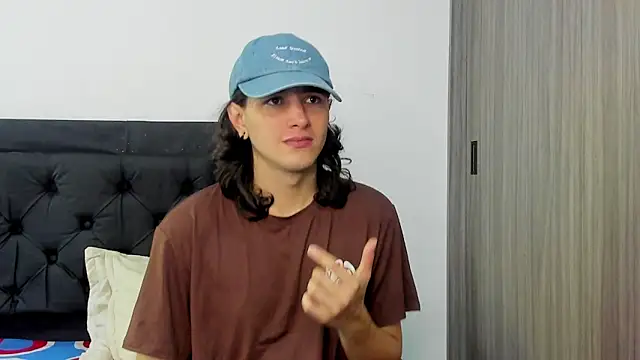 alex connorr online show from 11, 1, 2025