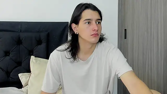 alex connorr online show from 26, 1, 2025