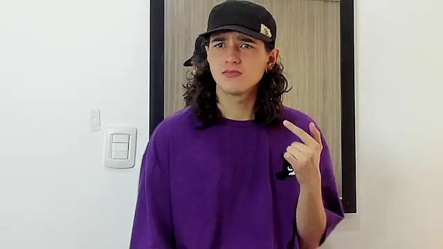 alex connorr online show from 1, 2, 2025