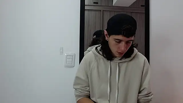 alex connorr online show from 10, 2, 2025