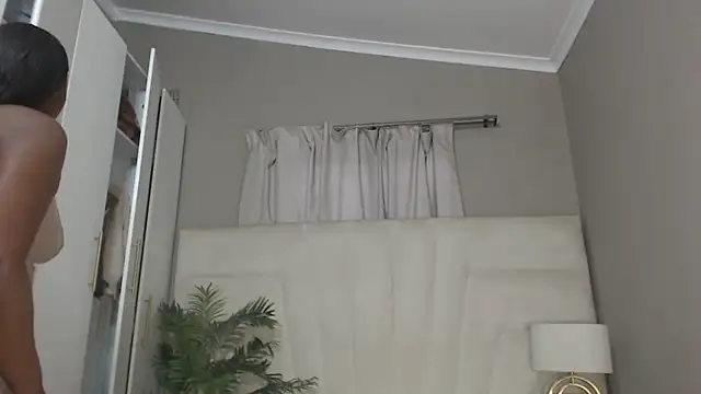 naughtyblackdolie online show from 5, 2, 2026