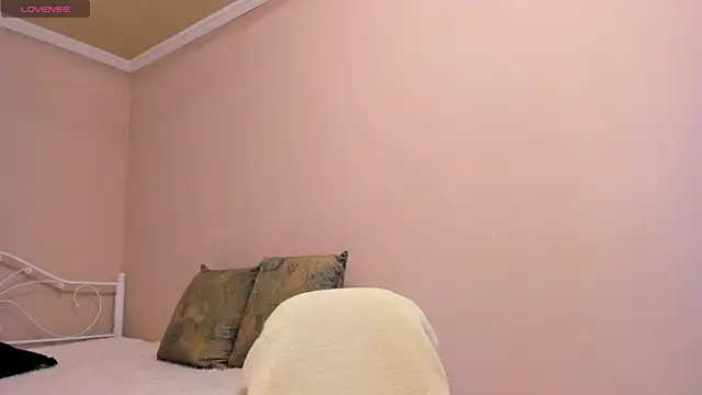  cleopattra  online show from 12, 12, 2024