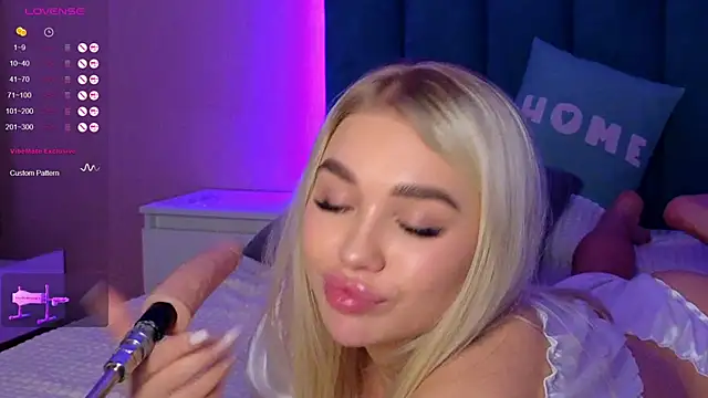 DreamPussyy online show from 14, 12, 2024