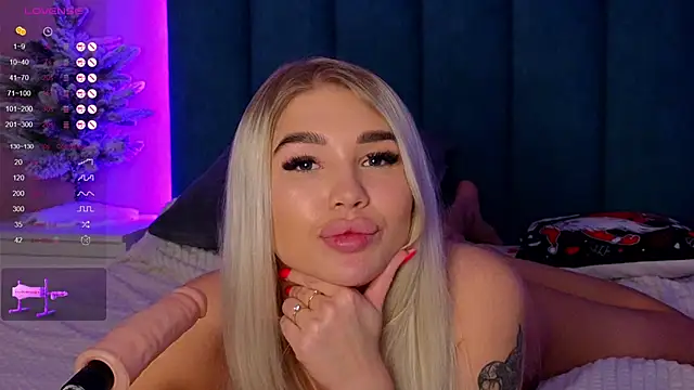 DreamPussyy online show from 24, 1, 2025