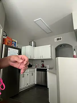 juicyyy323 online show from 10, 1, 2025