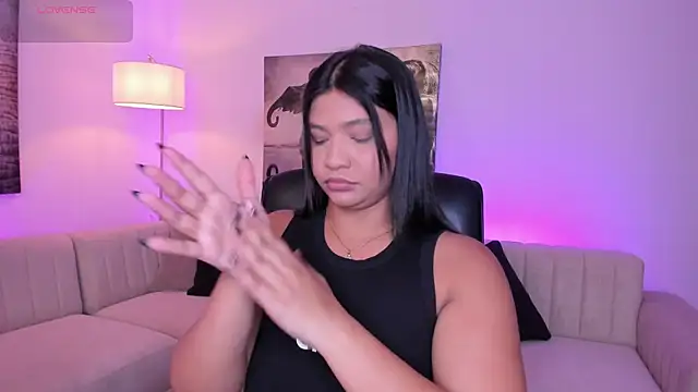 Snapshot of alaia7h chatting on 19, 12, 2025 alaia7h online show from 19, 12, 2025