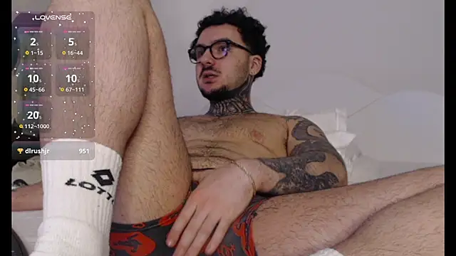 Snapshot of TattedCurls chatting on 15, 2, 2025 TattedCurls online show from 15, 2, 2025