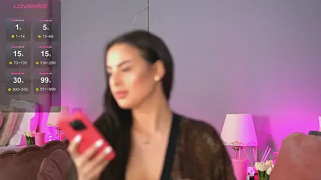 AlmaLuv online show from 1, 2, 2025