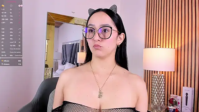 hazel ross tcw online show from 13, 3, 2025