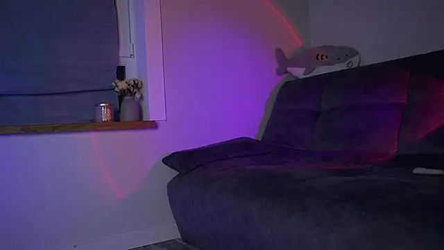 Snapshot of GlamourNova chatting on 5, 2, 2025 GlamourNova online show from 5, 2, 2025