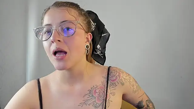 tekila   online show from 4, 2, 2025