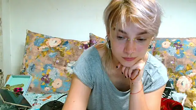 Sophie Bell online show from 2, 7, 2026