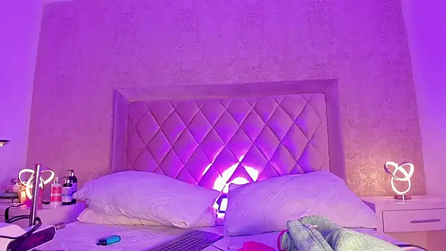 Snapshot of MelodyBliss chatting on 3, 1, 2025 MelodyBliss online show from 3, 1, 2025