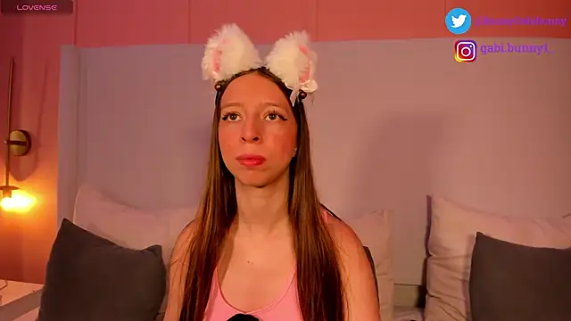 Snapshot of gabi_bunny chatting on 23, 2, 2025 gabi bunny online show from 23, 2, 2025