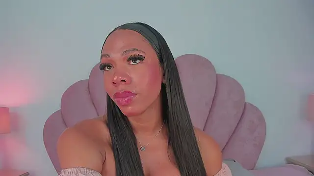 Nicole Paradise online show from 24, 12, 2024