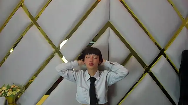 Snapshot of Aurora_18 chatting on 20, 12, 2024 Aurora 18 online show from 20, 12, 2024