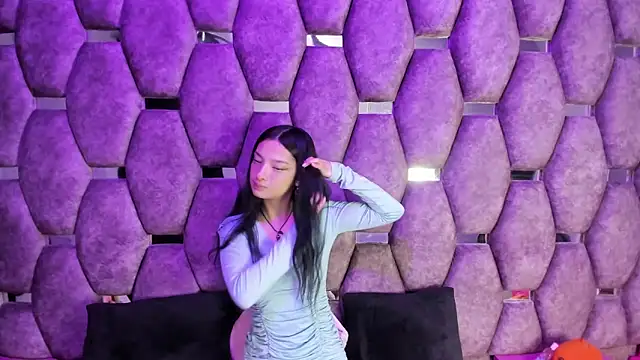 Snapshot of Aurora_18 chatting on 6, 10, 2025 Aurora 18 online show from 6, 10, 2025