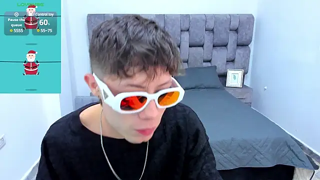 Snapshot of MarcusCollinss_ chatting on 14, 12, 2024 MarcusCollinss online show from 14, 12, 2024