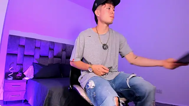 Snapshot of MarcusCollinss_ chatting on 27, 12, 2024 MarcusCollinss online show from 27, 12, 2024