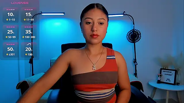 Snapshot of cloy_baby__ chatting on 23, 12, 2024 cloy baby online show from 23, 12, 2024