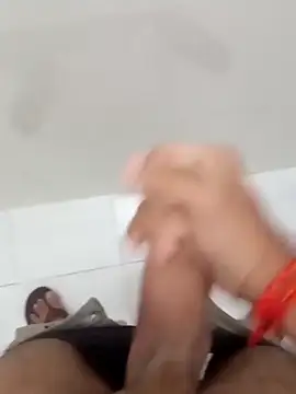 Snapshot of Sweety_2144 chatting on 12, 10, 2025 Sweety 2144 online show from 12, 10, 2025