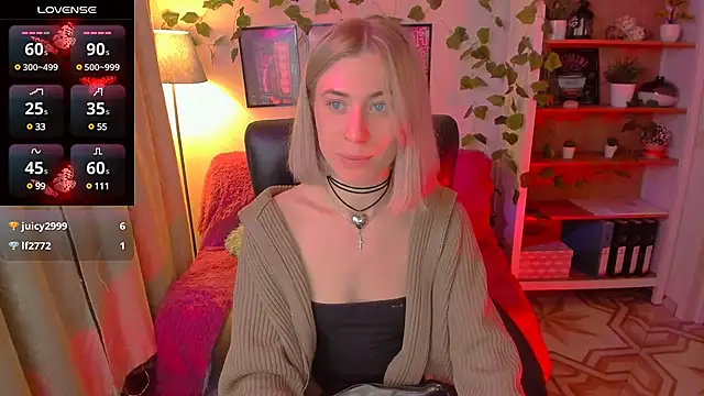 MaraCooperrr online show from 15, 12, 2024