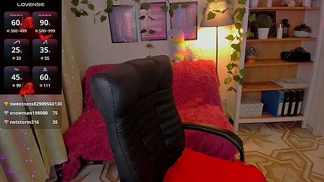 MaraCooperrr online show from 23, 1, 2025