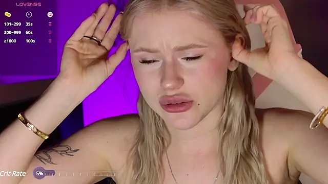 LexieLoree online show from 2, 3, 2025