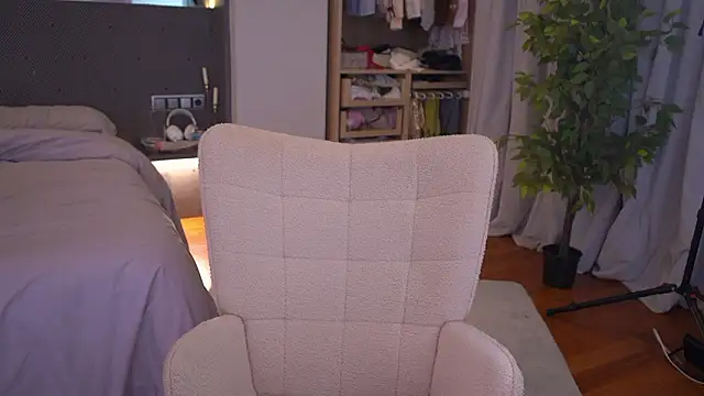 LexieLoree online show from 19, 3, 2026