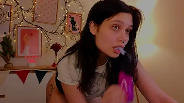 Snapshot of ari_rari chatting on 3, 1, 2025 ari rari online show from 3, 1, 2025