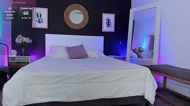 VioletPaket online show from 19, 2, 2026