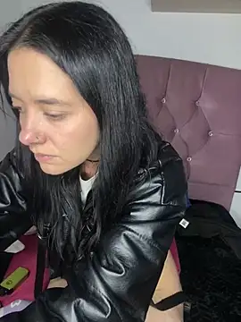 Isabella 21x online show from 24, 2, 2025