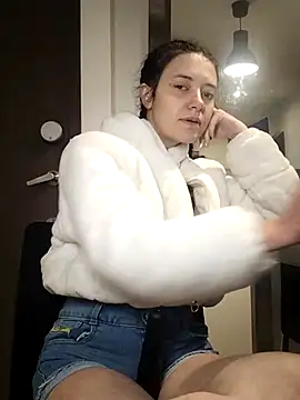 Isabella 21x online show from 27, 2, 2025