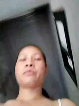Snapshot of Aninyin22 chatting on 13, 7, 2026 Aninyin22 online show from 13, 7, 2026