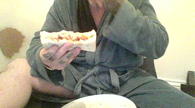 Snapshot of oldenglishguy chatting on 5, 12, 2024 oldenglishguy online show from 5, 12, 2024