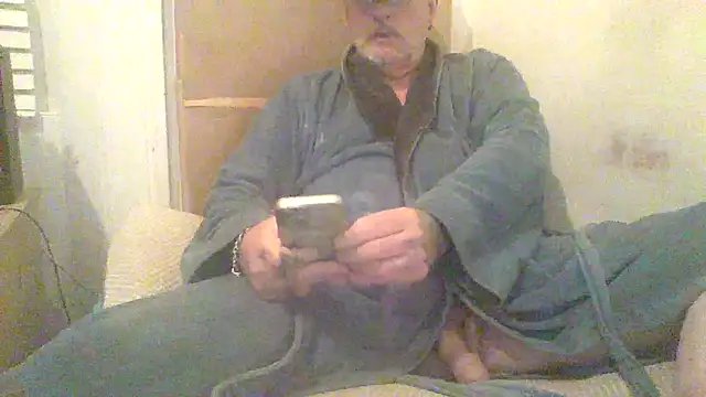 Snapshot of oldenglishguy chatting on 27, 11, 2025 oldenglishguy online show from 27, 11, 2025