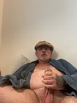 Snapshot of oldenglishguy chatting on 23, 6, 2026 oldenglishguy online show from 23, 6, 2026