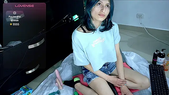 Camila---torres online show from 9, 9, 2025