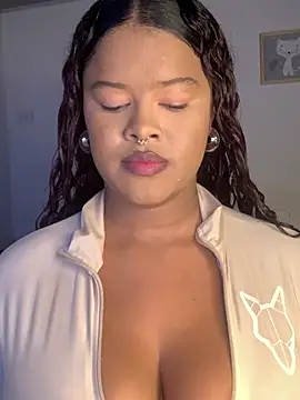 Snapshot of antonella_19x chatting on 13, 12, 2024 antonella 19x online show from 13, 12, 2024