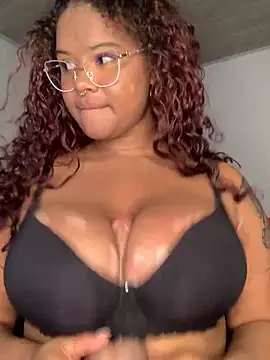 Snapshot of antonella_19x chatting on 15, 12, 2024 antonella 19x online show from 15, 12, 2024