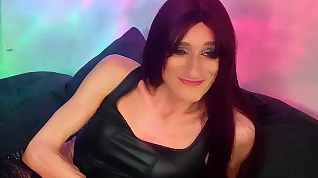 Snapshot of LuvNuk chatting on 7, 12, 2024 LuvNuk online show from 7, 12, 2024