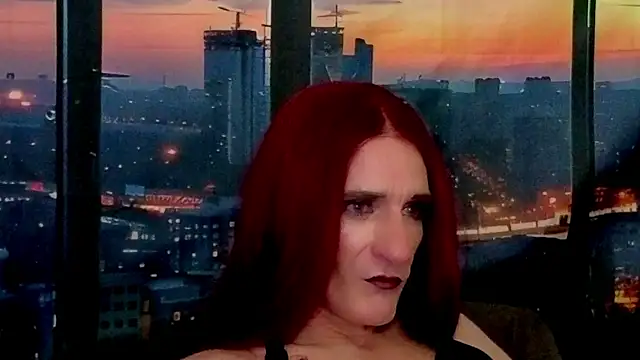 Snapshot of LuvNuk chatting on 10, 9, 2025 LuvNuk online show from 10, 9, 2025