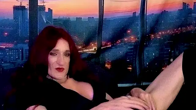 Snapshot of LuvNuk chatting on 18, 9, 2025 LuvNuk online show from 18, 9, 2025