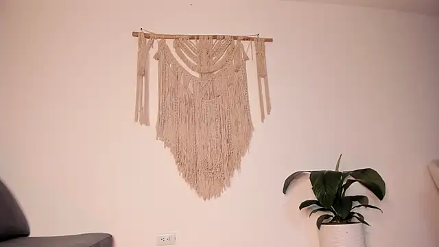 molly cams8 online show from 16, 1, 2025